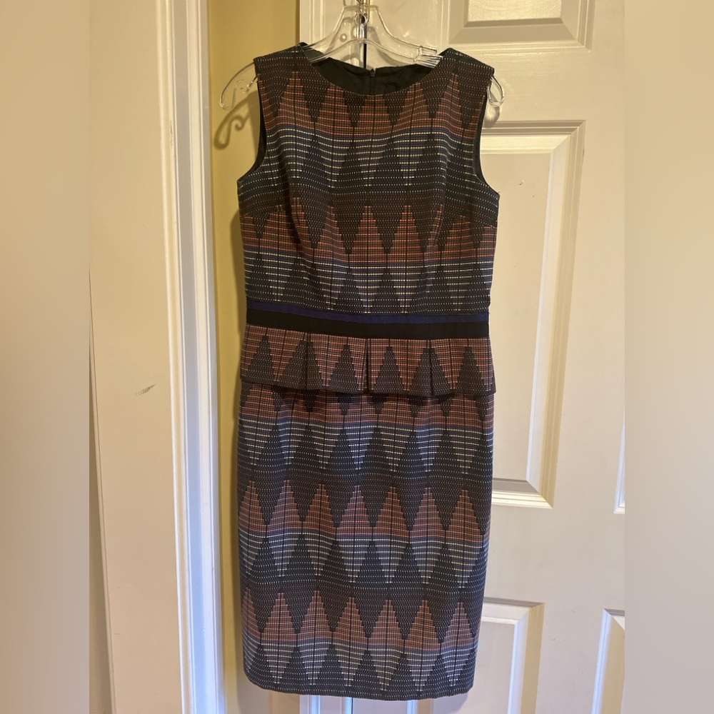 David Meister Geometric Peplum Sheath Dress Size 12 Navy Coral